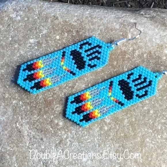 Bear Paw with Native Feathers Beaded Earrings, New, Handmade by Me - Picture 3 of 7
